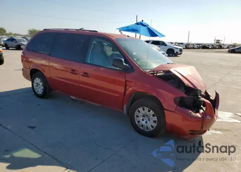 2006 Chrysler Town & Country Lx из США, поврежденный, VIN 1A4GP44R46B568737